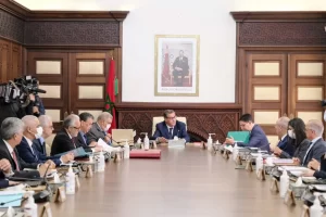 مجلس الحكومة يصادق على مشروع مرسوم يتعلق بالتعيين في المناصب العليا بإدارات الجهات والأجور والتعويضات المرتبطة بها