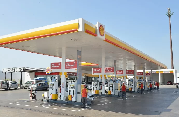 توقيع عقدا حول الغاز الطبيعي المسال بين المغرب وشركة شيل