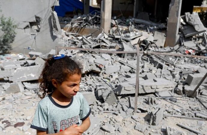 إستمرار مجازر الإحتلال في حق الفلسطينيين