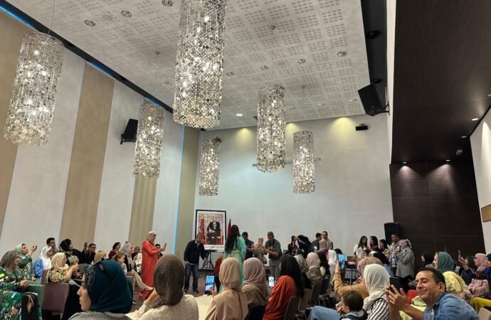 الناظور … حفل للإحتفاء بالتراث وتكريم للقفطان المغربي